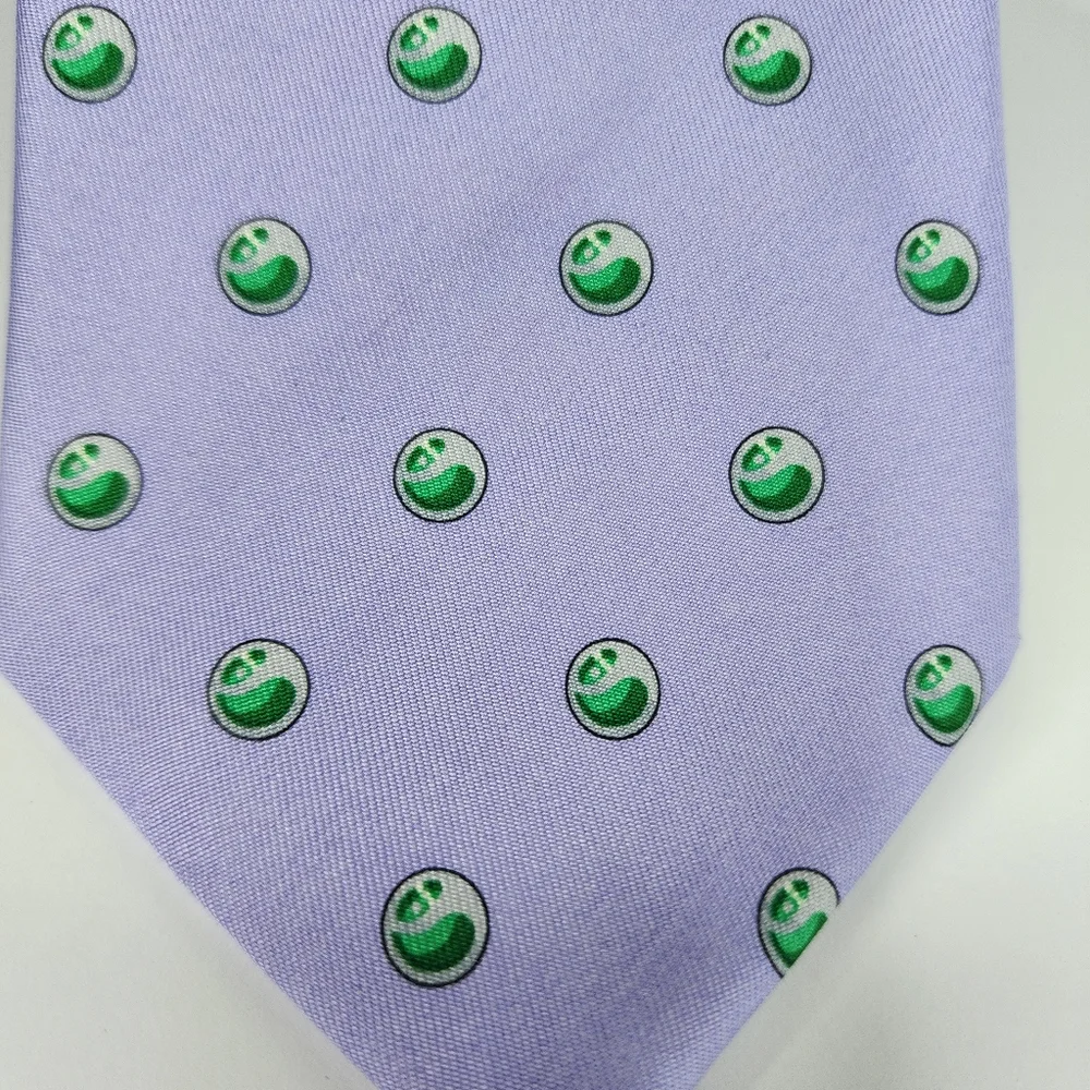 VINEYARD VINES Blue Silk Tie.